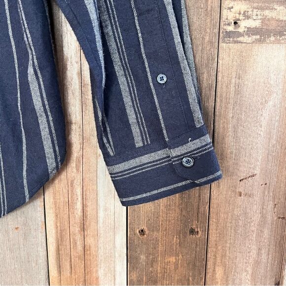 Vince Classic Fit Striped Flannel Button Down Shirt Mens size M Old Money Casual - Picture 5 of 7